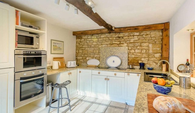 4 Bed in Oakham (oc-86556)