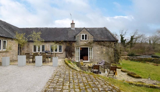 5 Bed in Ashbourne (oc-85565)