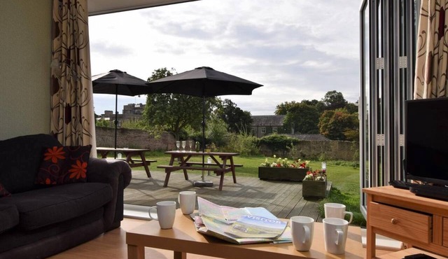 5 Bed in Darlington (oc-tofho)