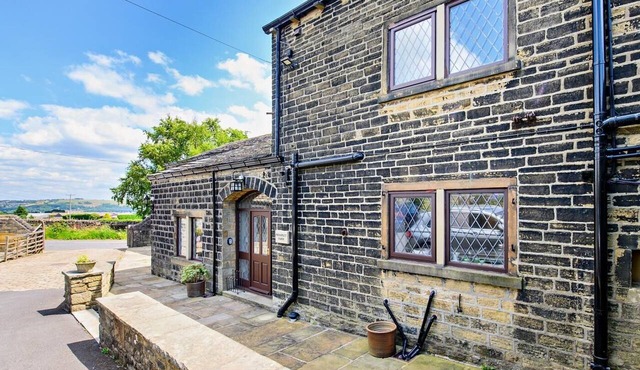 5 Bed in Halifax (oc-96061)
