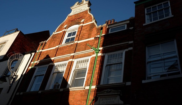 5 Bedroom Serviced Apartment