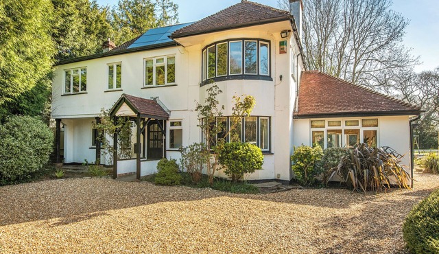 6 bedroom accommodation in Sway, near Lymington