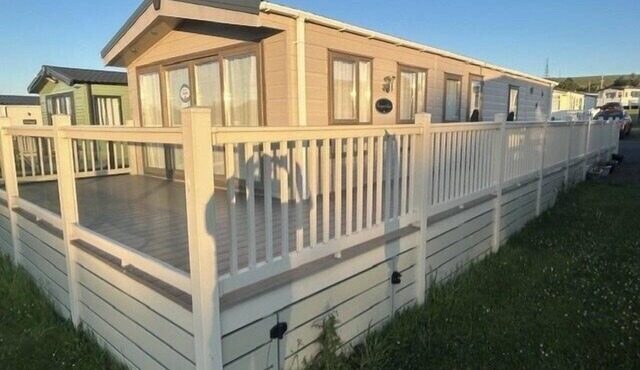 6 berth, ideal for edin fringe, tattoo, etc