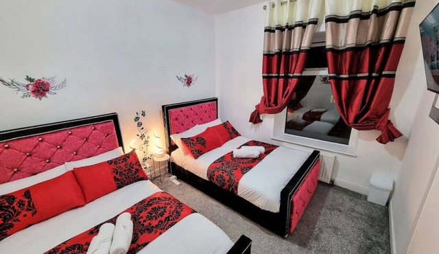 *6B7R* Setup for your most relaxed & amazing stay + Free Parking + Free Fast WiFi*
