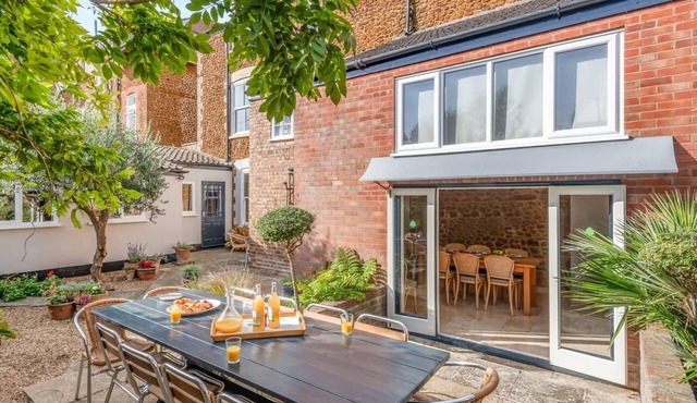 8 Bed in Hunstanton (oc-89469)