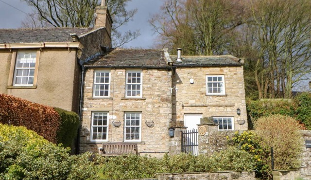 A D Coach House, Reeth