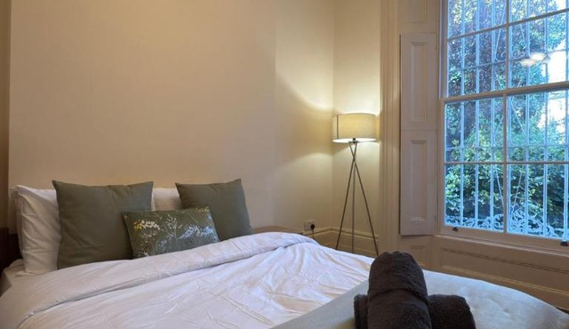 Amanah Properties Stylish- 2-Bed Apartment Close to Abbey Road, Central London Zone 2