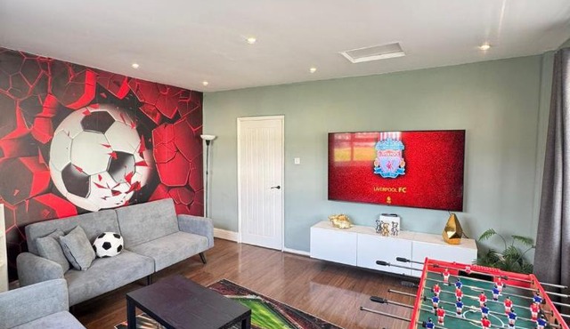 Anfield View Sleeps 8