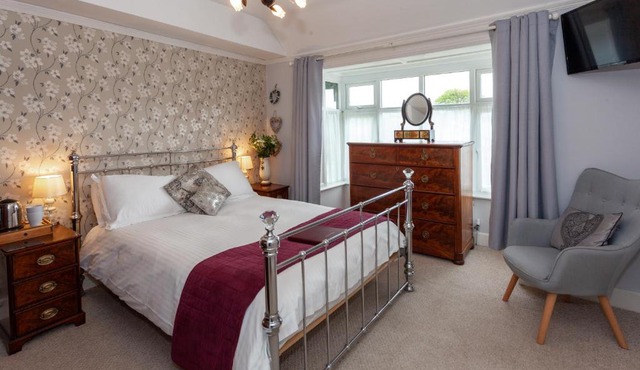 Avalon House B&B