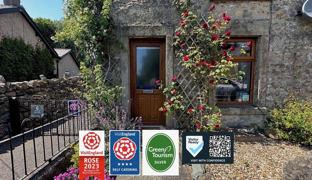 Award winning traditional cottage perfectly located in Ingleton, Yorkshire Dales