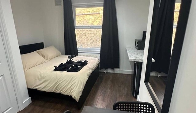 Battersea Park London room