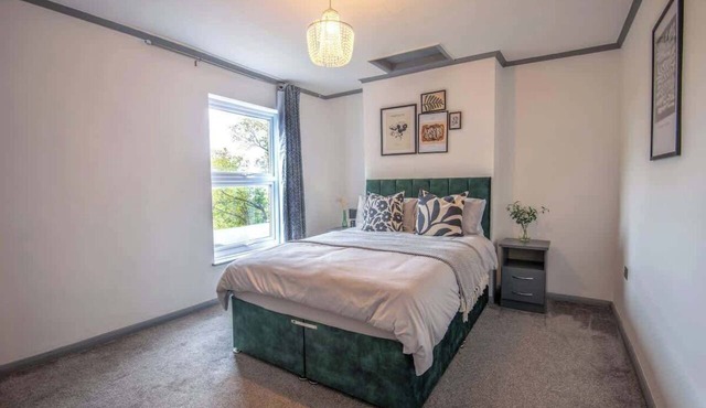 Beautiful and Charming Home | Free Wi-Fi, Smart TV