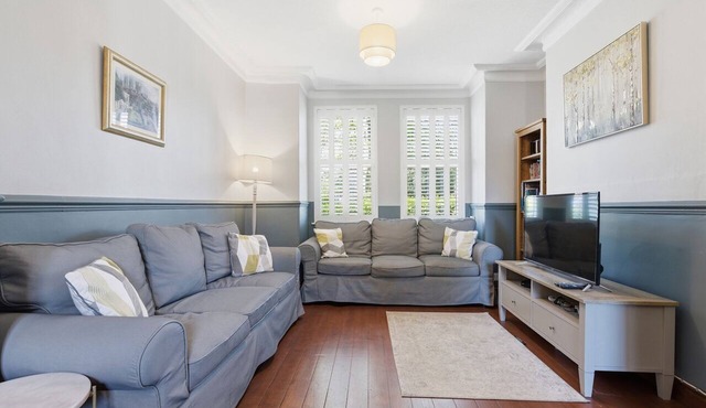 Beautiful Haxby Cottage - Close to Historic York - Pass the Keys