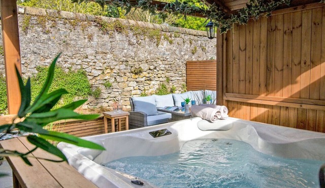 Beech Cottage - Central Luxury