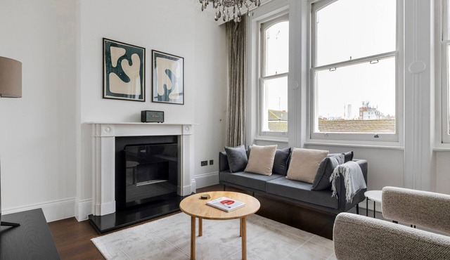 Blueground | Kensington, view, nr Kensington Gardens