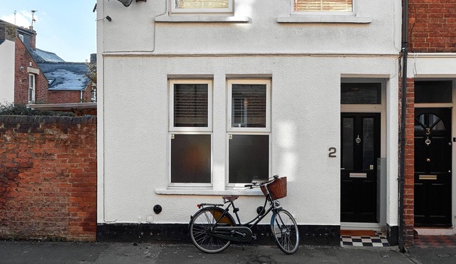 Boujee, chic city centre house