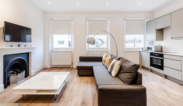 Bright 1 bedroom apartment in Kensington Olympia