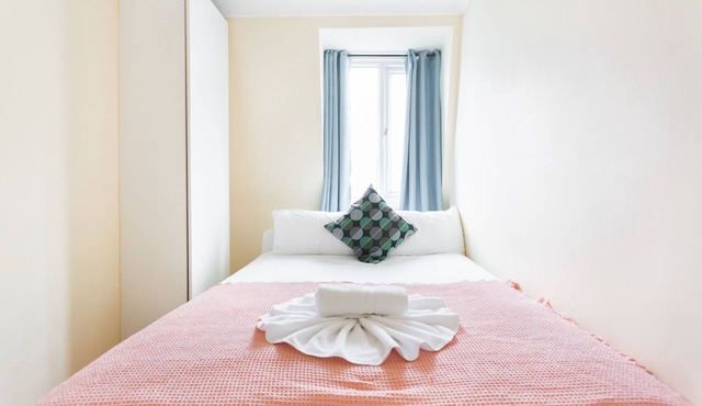 Budget Entire Apartment with Private Bathroom - 6