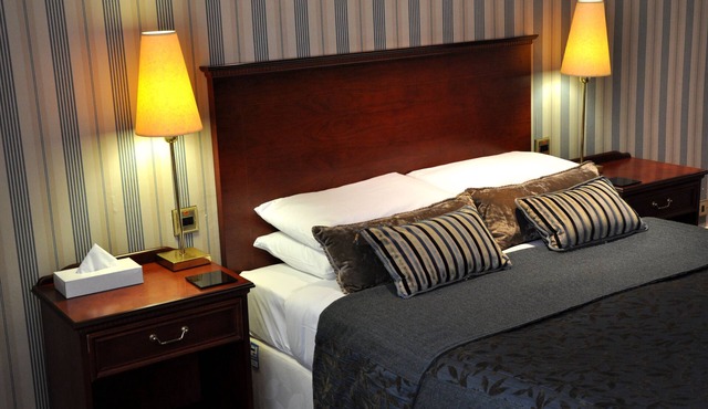 Cairn Hotel