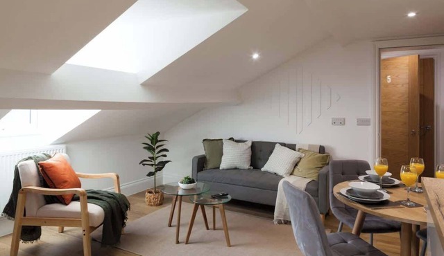 Central Harrogate | Beautiful Bright 1-Bedroom Apartment