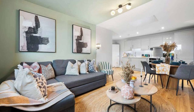 Central Southampton apartment, sleeps 4, pets welcome