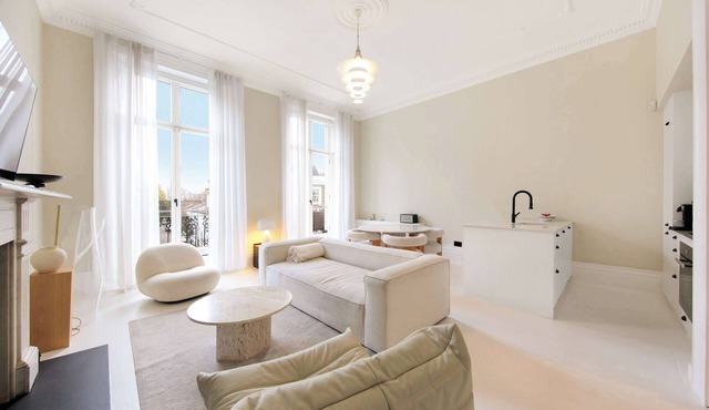 Charming Westbourne 2Bdr Dream