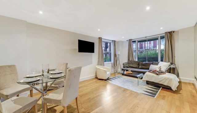 Chic flat near Marble Arch