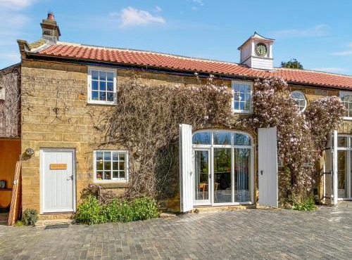 Coach House - Uk51830