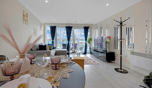 Comfortzone Rentals Ipswich Marina1 2Bed Apt