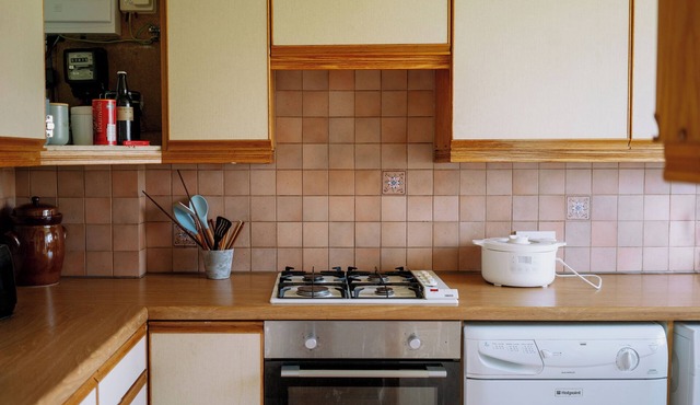 Comfy 1-Bed Flat Near Hospital & Station