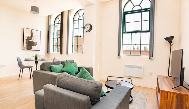 Contemporary Gem 1BR Apt – Sleeps 2 | Manchester