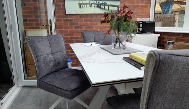 Cosy and Private with 55"TV and Dedicated Toilet Shower Space in West Midlands
