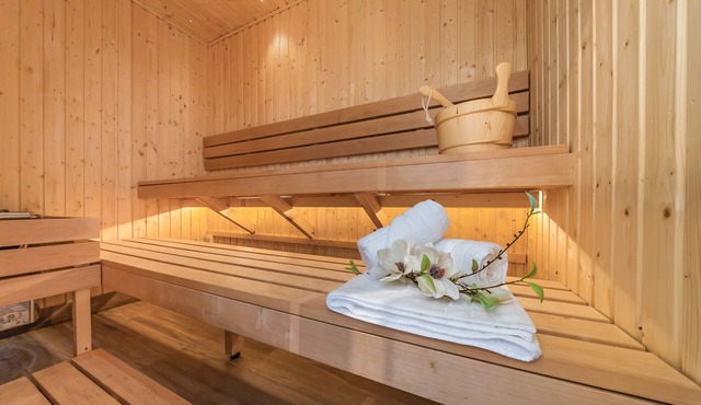 Cosy Barn with Air Con & Private Sauna, King size & EV Charger