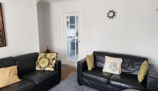 Cosy house for business travel and pleasure