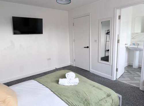 Cosy Stay with Ensuite Near Shopping and City Centre