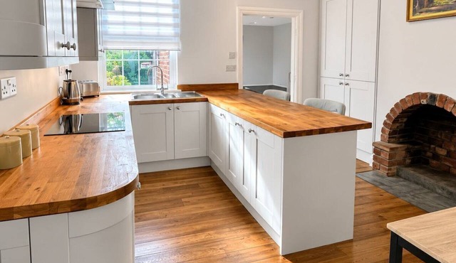 Cosy Wilmslow House | 2 Bed, 2 Bath