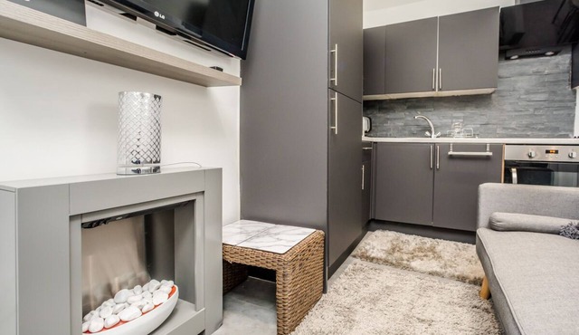 Cottage Hide-out