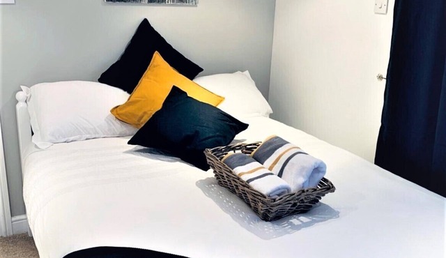 Deluxe Double Room with Shower