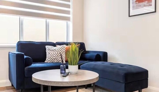 Den 5 - Modern Studio Close to LCFc Stadium
