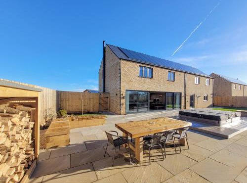 Eastgate Barn - Ukc4648