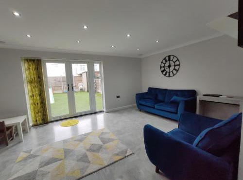 Elegant 3-Bedroom Home, sleeps up to 5 guest.