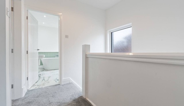 Family l Modern l Parking l Luxury l Location