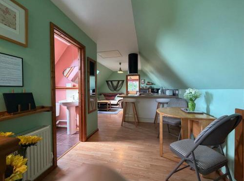 Fermain Lodge Countryside retreat, Peaceful Apartment with Gated Parking in Ninfield