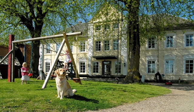 FeWo3 - Relaxing family vacation in a beautiful coastal region in Steinbergkirche