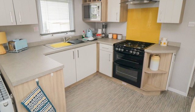 FINCH 47, family friendly, country holiday cottage in Cayton