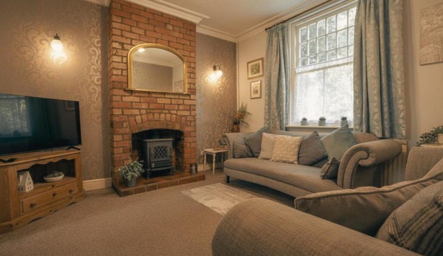 Finest Retreats - House on The Green