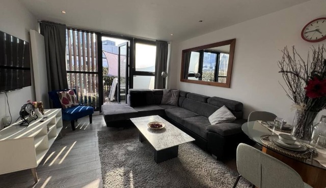 FT10 Brick Lane Apartment