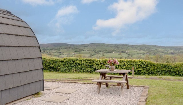 Greendale Glamping - Sunrise Pod (No Hot Tub)