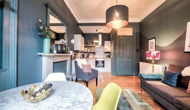 GuestReady - Stylish 2BR in Heart of Tollcross