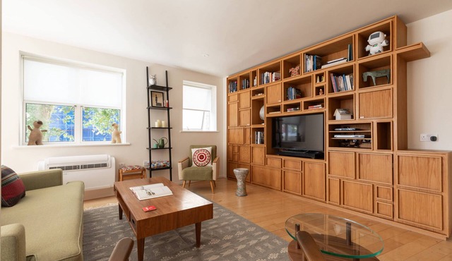 Hardwick Street III - Two Bedroom Apartment, Sleeps 4